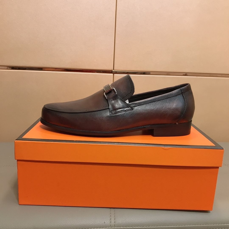 Pra*a leather shoes